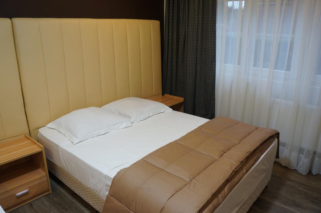 Evergreen Hotel 2*